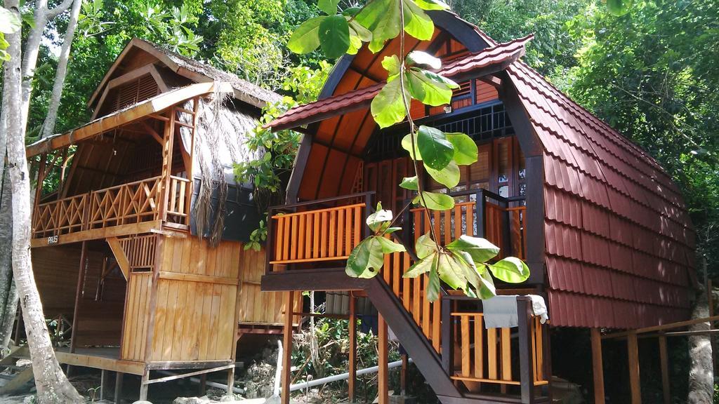 Raja Ampat Dive Resort Tapokreng Екстер'єр фото