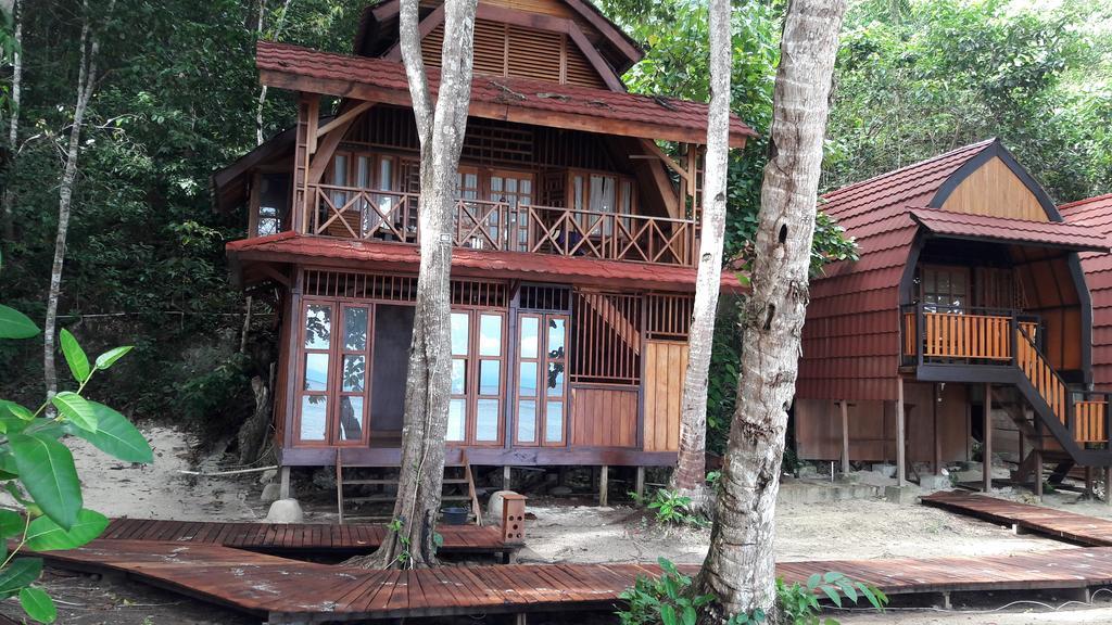 Raja Ampat Dive Resort Tapokreng Екстер'єр фото
