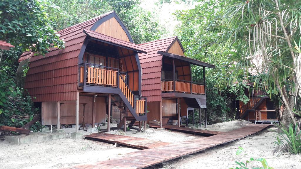 Raja Ampat Dive Resort Tapokreng Екстер'єр фото