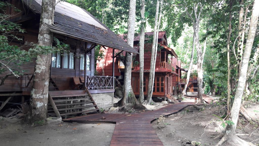 Raja Ampat Dive Resort Tapokreng Екстер'єр фото